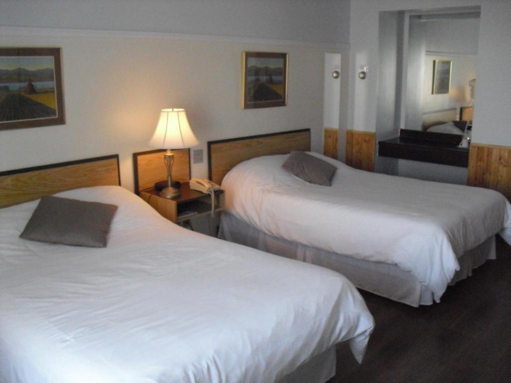 Auberge La Diligence Dolbeau-Mistassini Værelse billede
